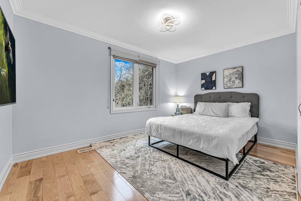 Photo of Bedroom in Erin Mills