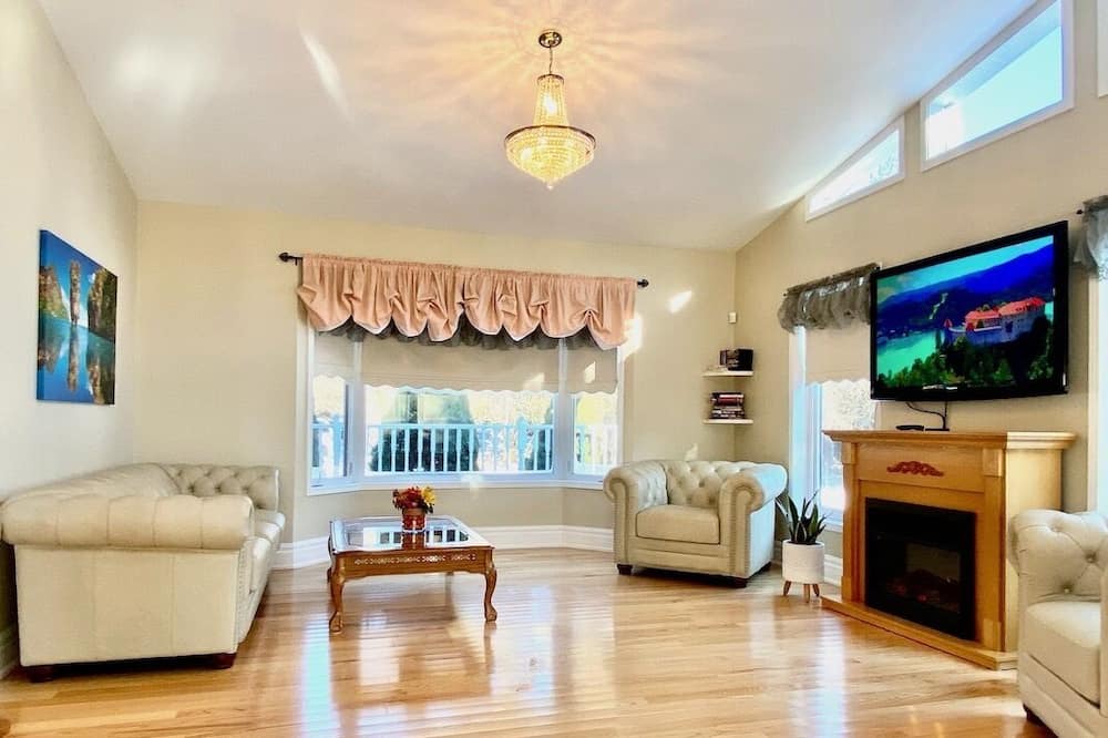 Photo of Livingroom in Tweed