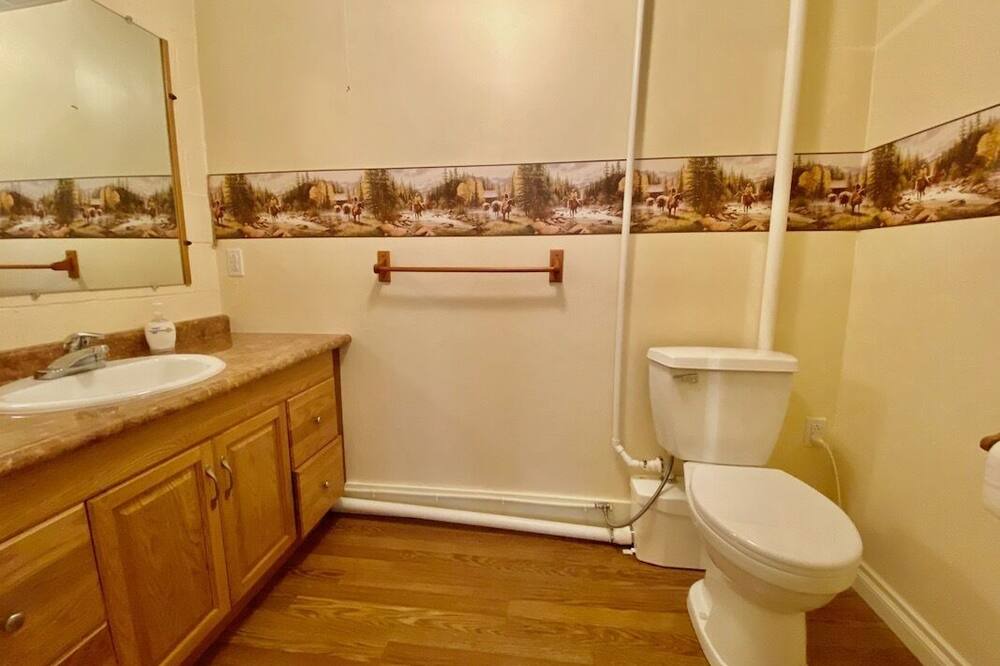 Photo of Bathroom in Tweed