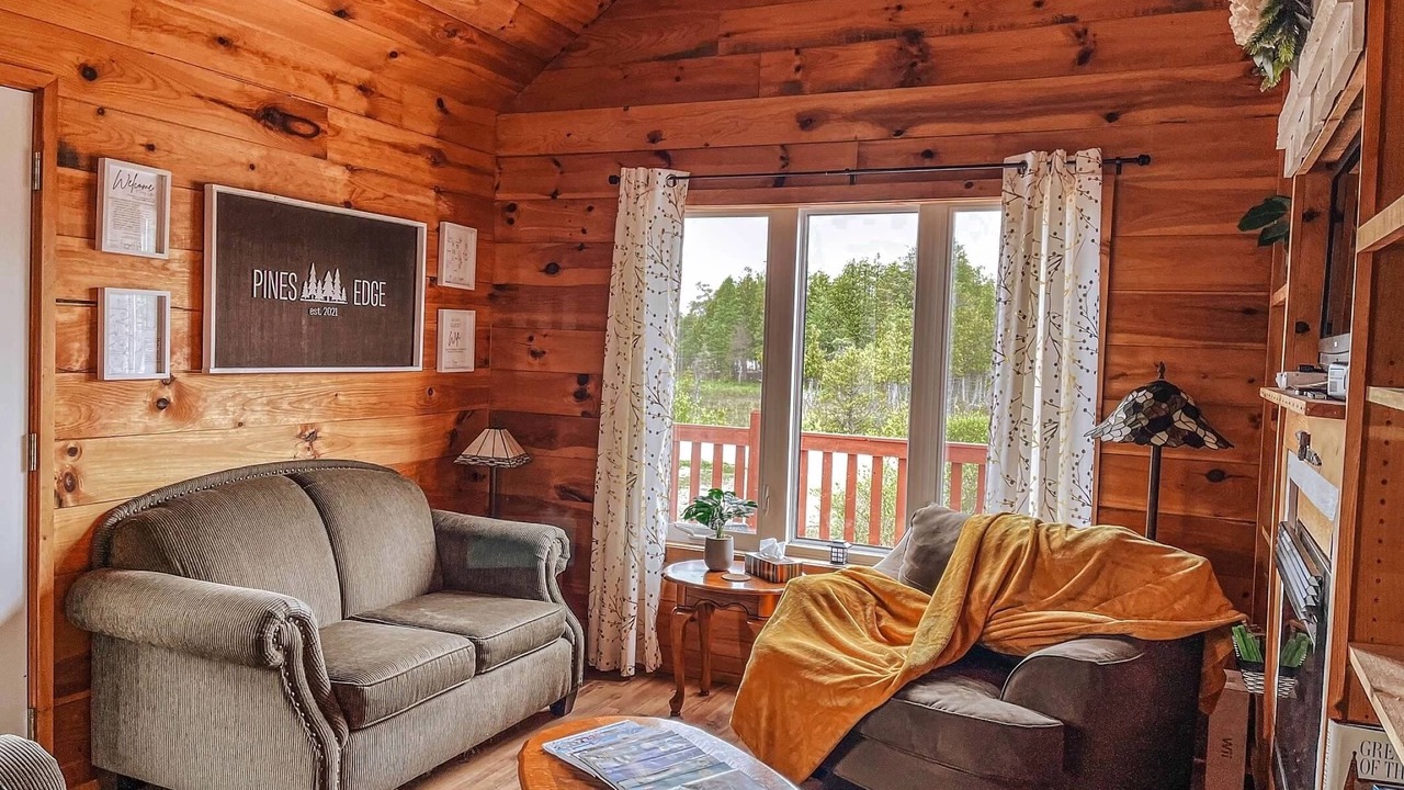 Photo of Livingroom in Northern Bruce Peninsula