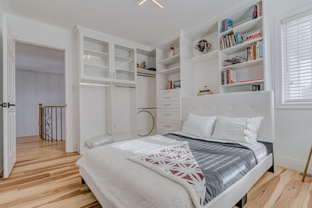 Photo of Bedroom in Schomberg