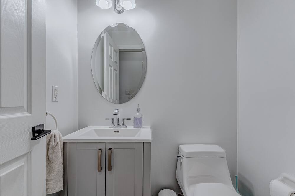 Photo of Bathroom in Schomberg