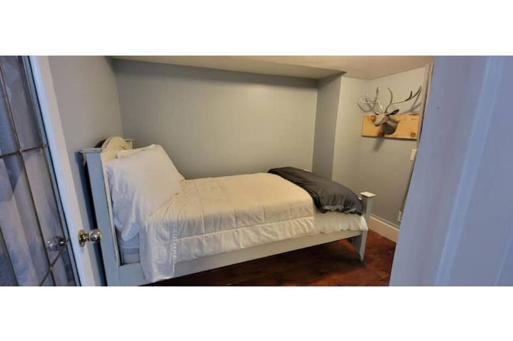 Photo of Bedroom in Jordan