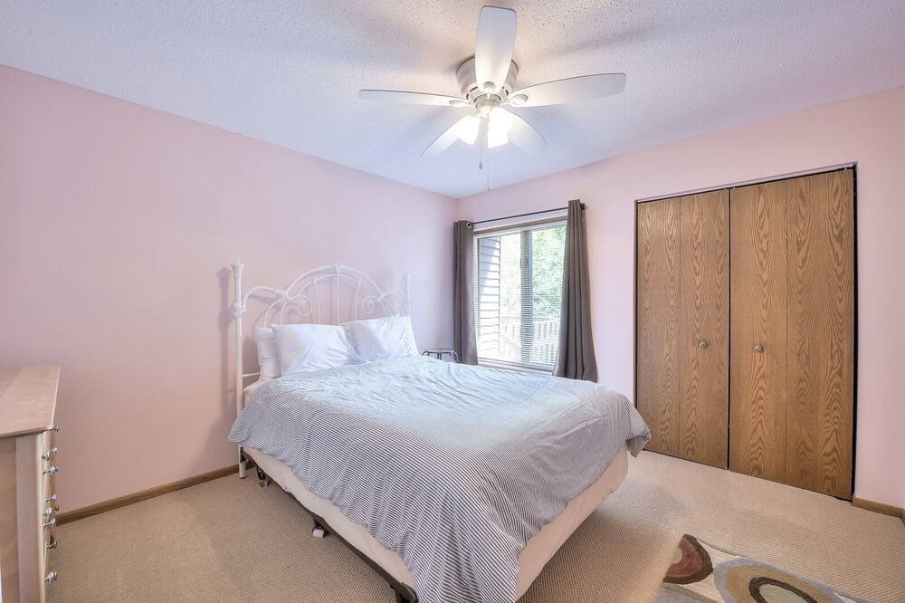 Photo of Bedroom in Lake Elmo