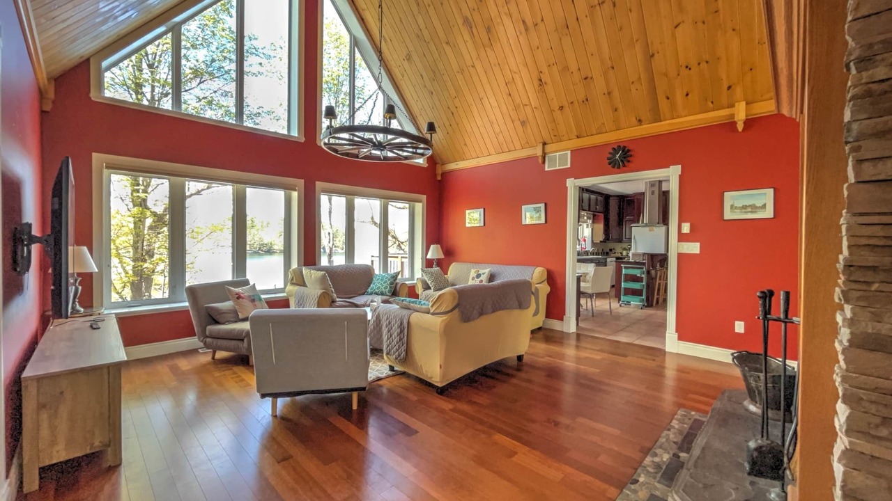 Photo of Livingroom in Jones Falls