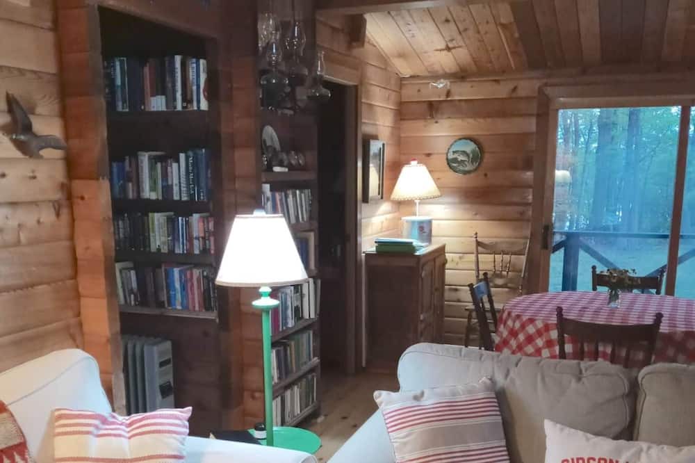 Photo of Livingroom in Rideau Lakes