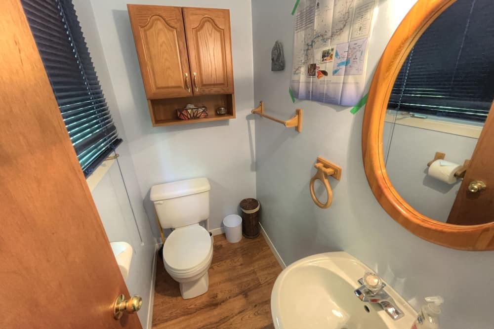 Photo of Bathroom in Rideau Lakes