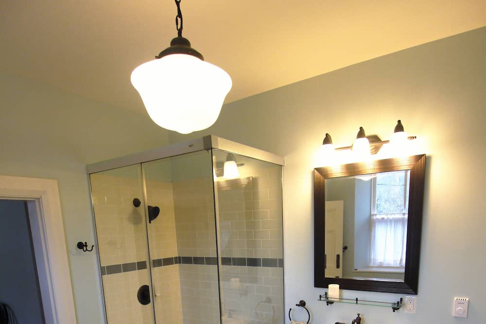 Photo of Bathroom in Rideau Lakes