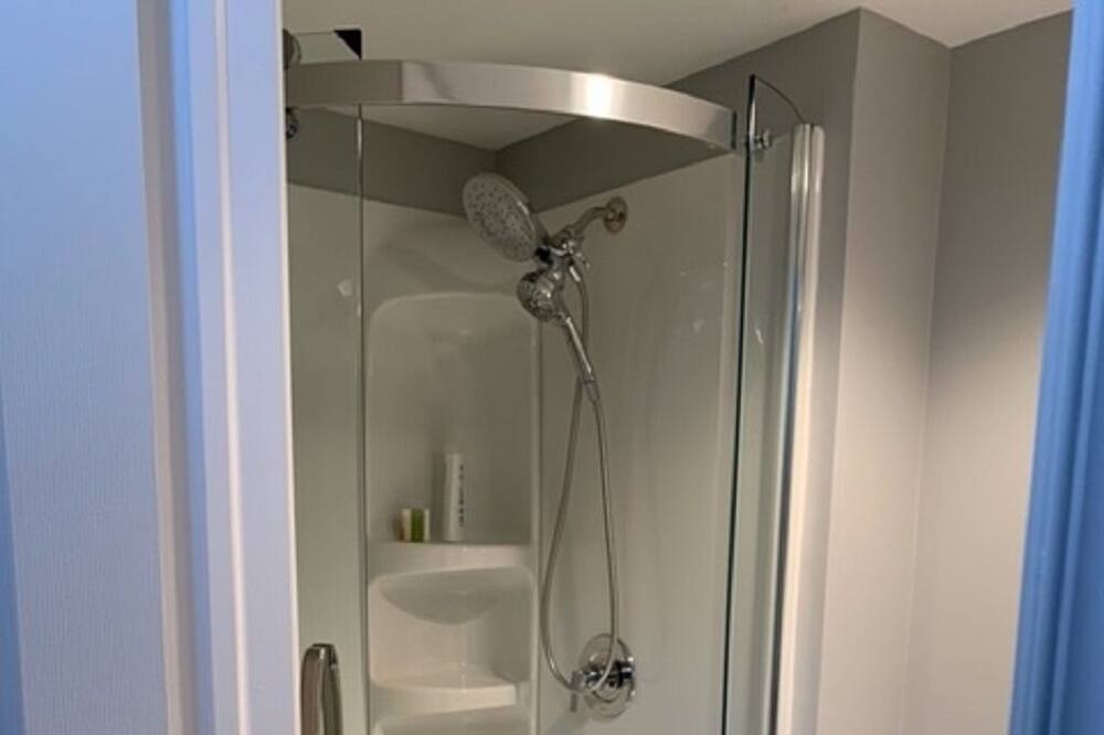 Photo of Bathroom in Courtice