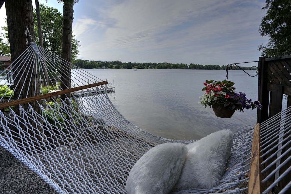 Photo of Outdoor in Erinsville