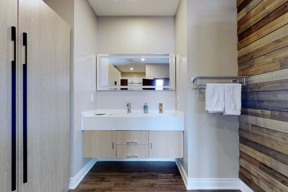 Photo of Bathroom in Roseneath