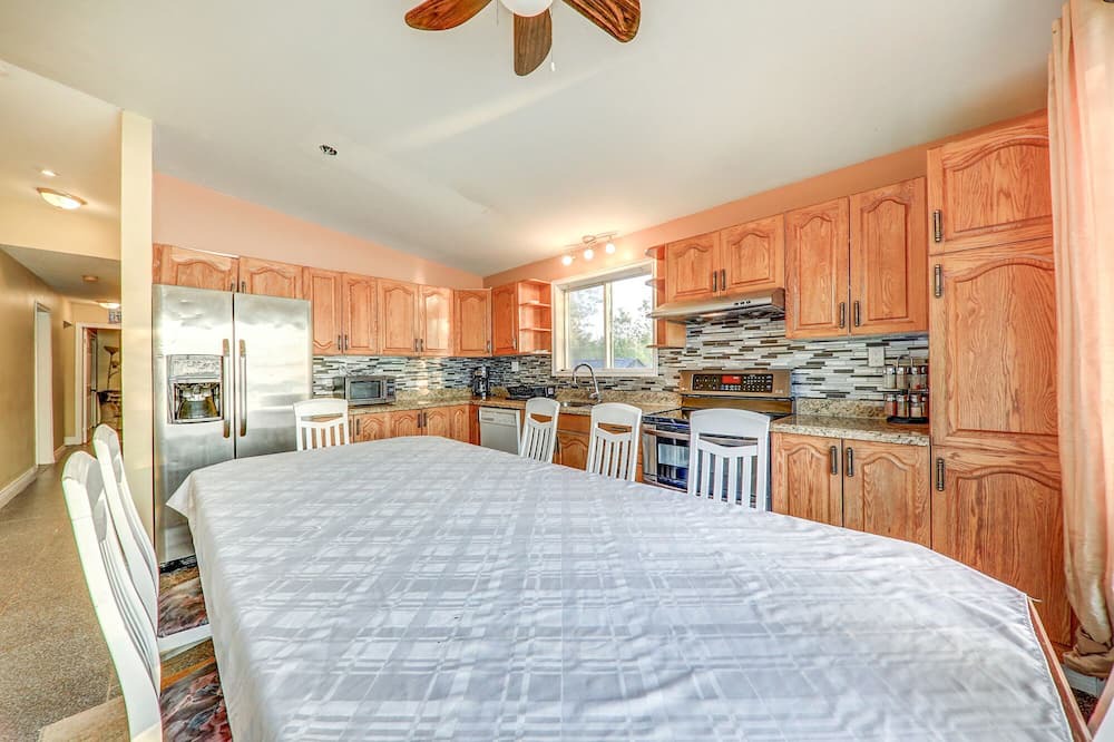 Photo of Kitchen in Janetville