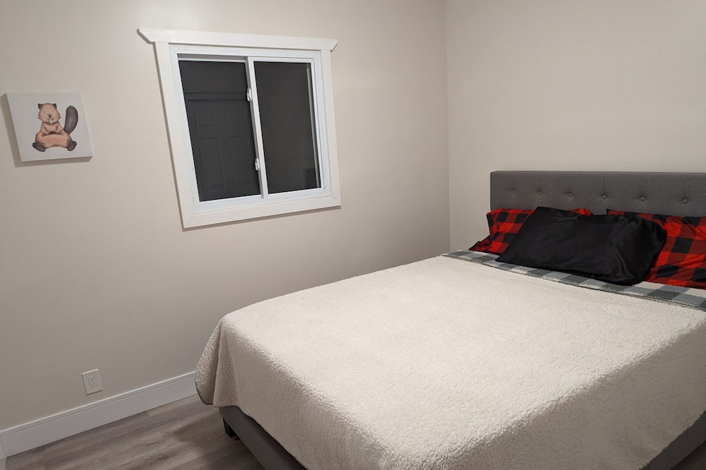 Photo of Bedroom in Victoria Harbour