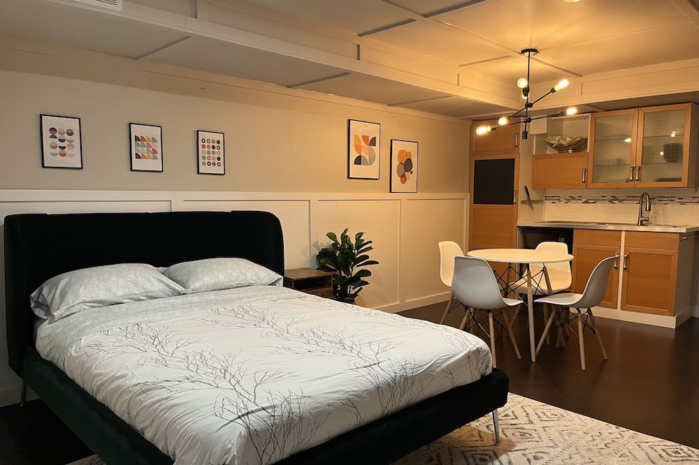 Photo of Bedroom in Erin Mills