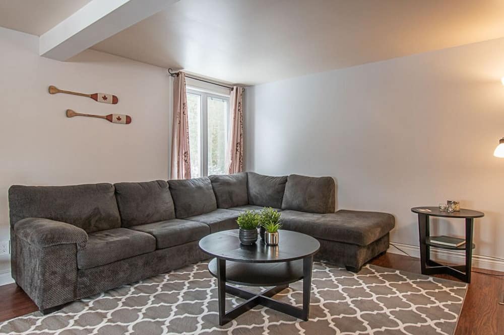 Photo of Livingroom in Alban