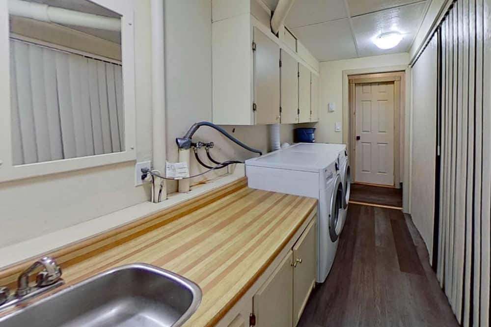 Photo of Bedroom in Alban