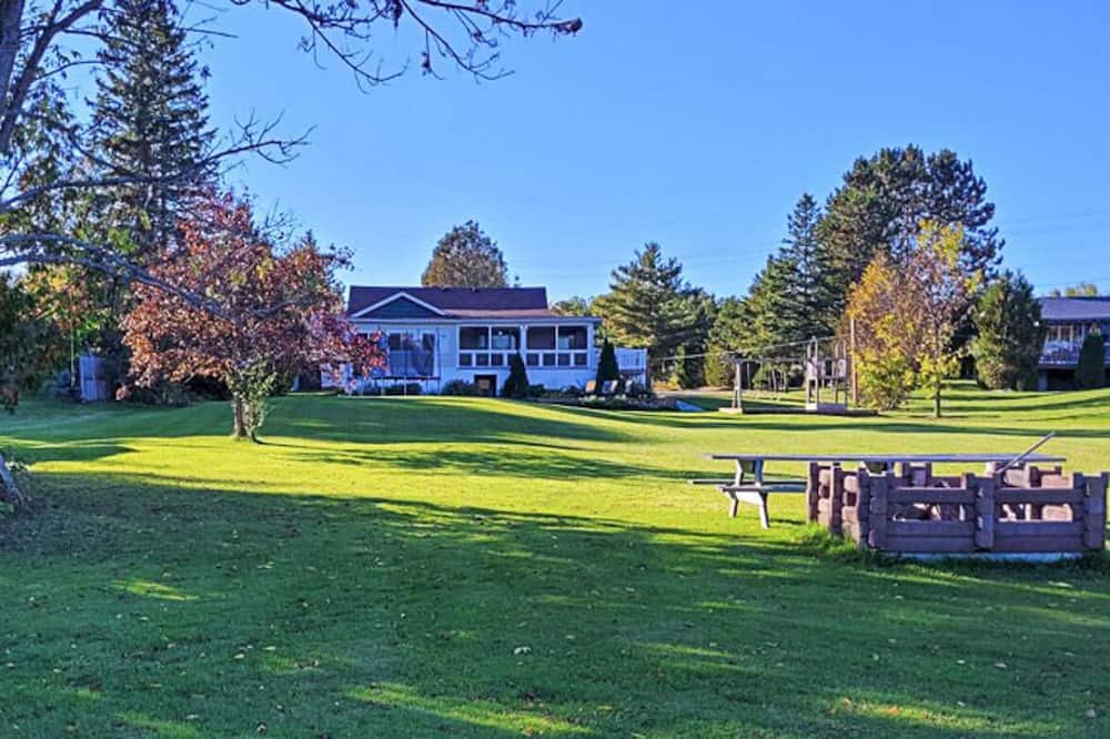 Photo of Outdoor in Alban