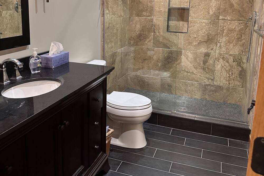 Photo of Bathroom in Blaine