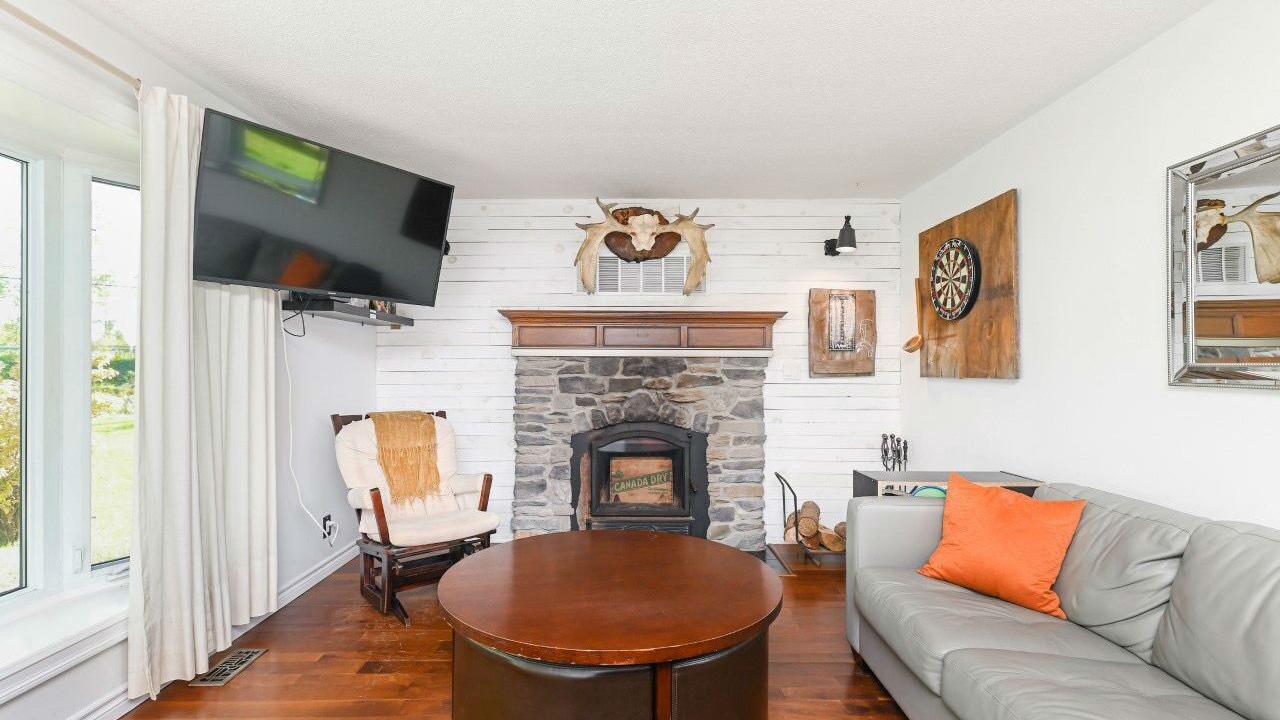 Photo of Livingroom in Tweed