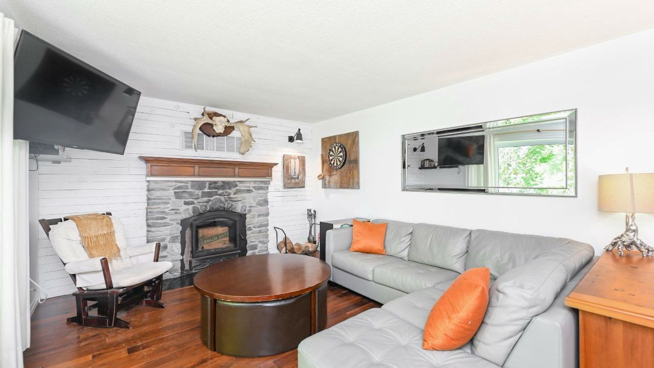 Photo of Livingroom in Tweed
