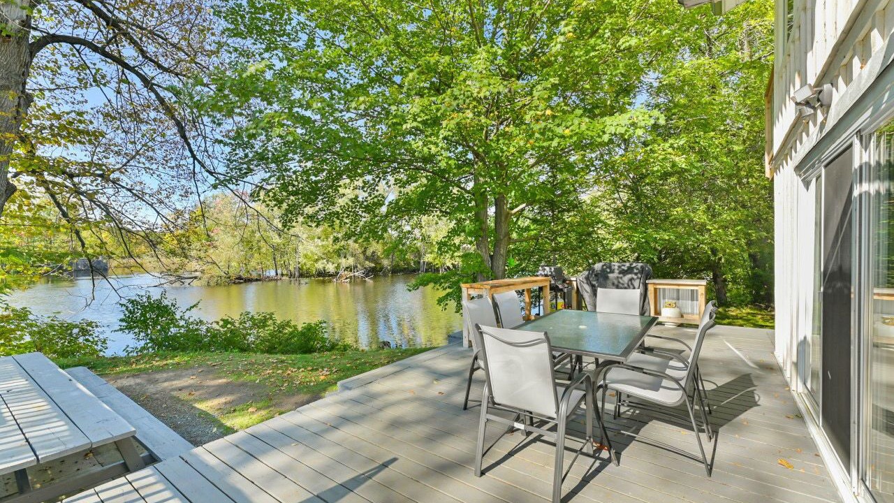 Photo of Outdoor in Tweed