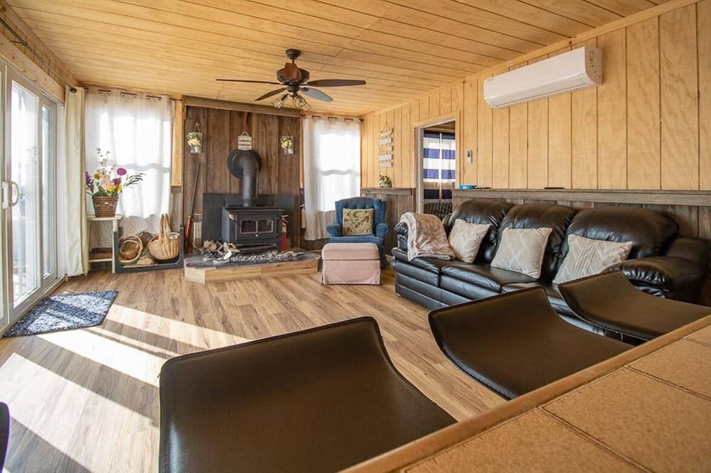 Photo of Bedroom in Long Point