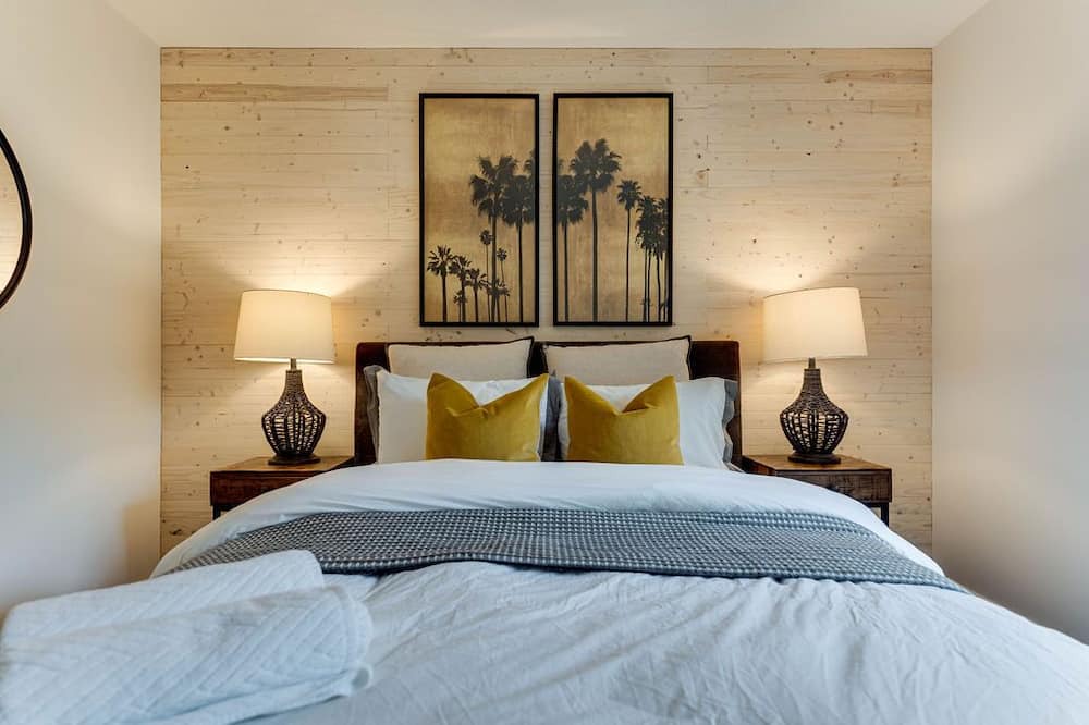 Photo of Bedroom in Cumberland Beach