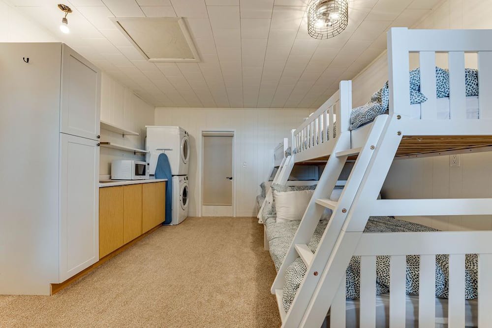 Photo of Bedroom in Cumberland Beach