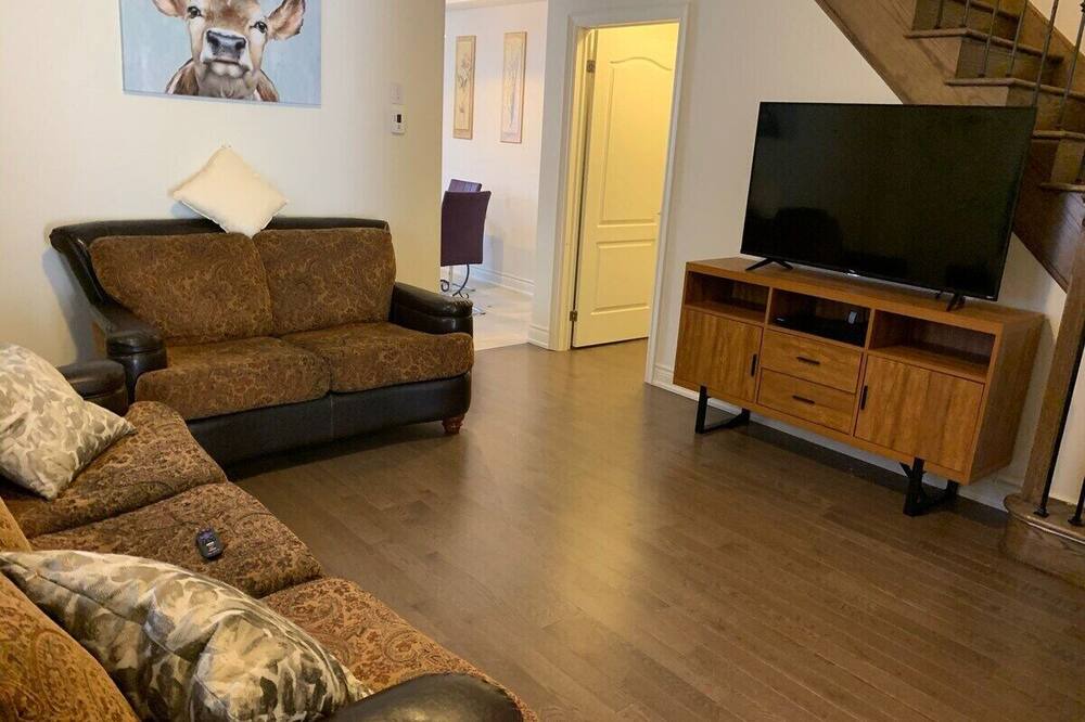 Photo of Livingroom in York Regional Municipality
