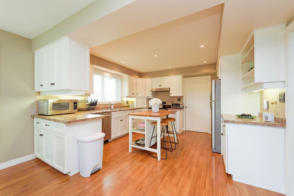 Photo of Kitchen in Stoney Creek