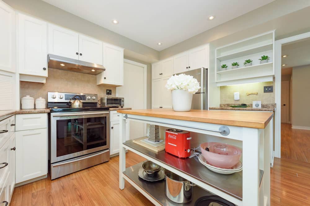 Photo of Kitchen in Stoney Creek