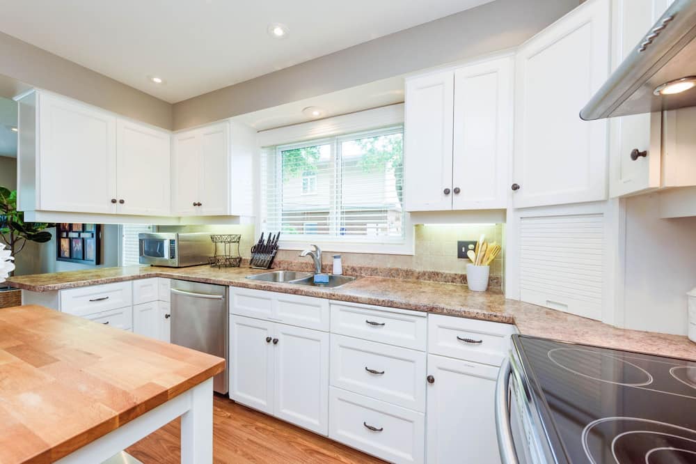 Photo of Kitchen in Stoney Creek