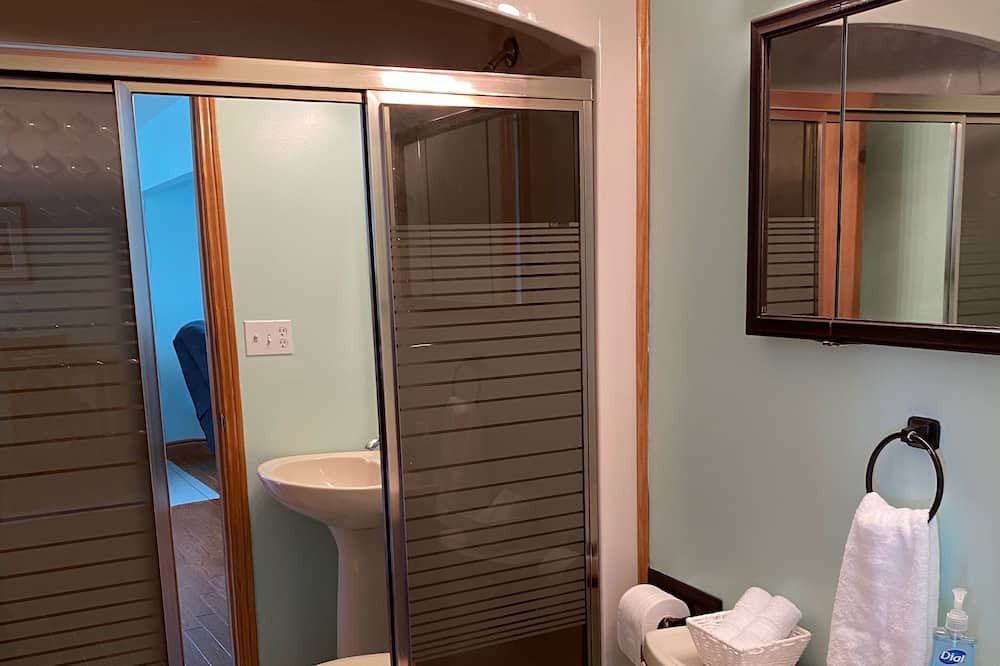 Photo of Bathroom in Iroquois Falls