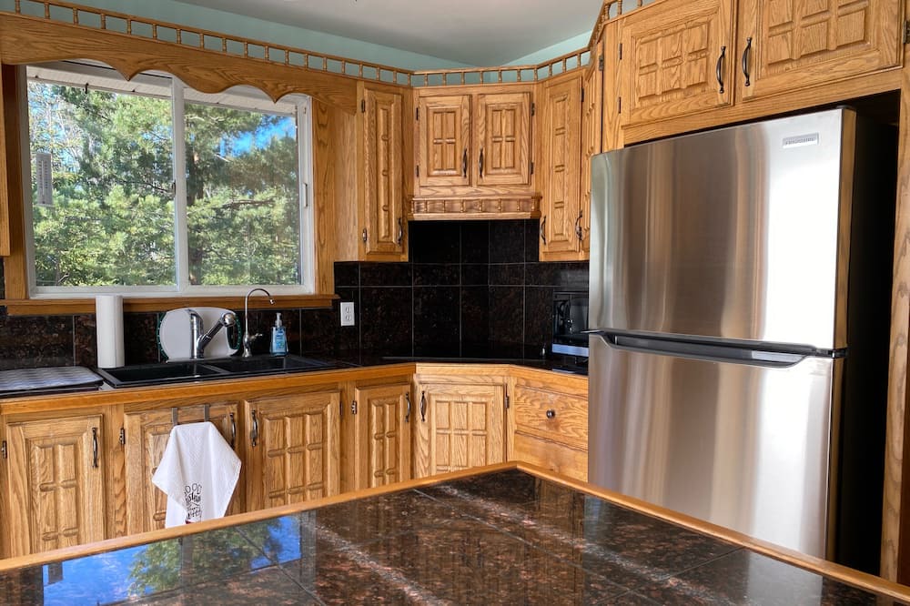 Photo of Kitchen in Iroquois Falls