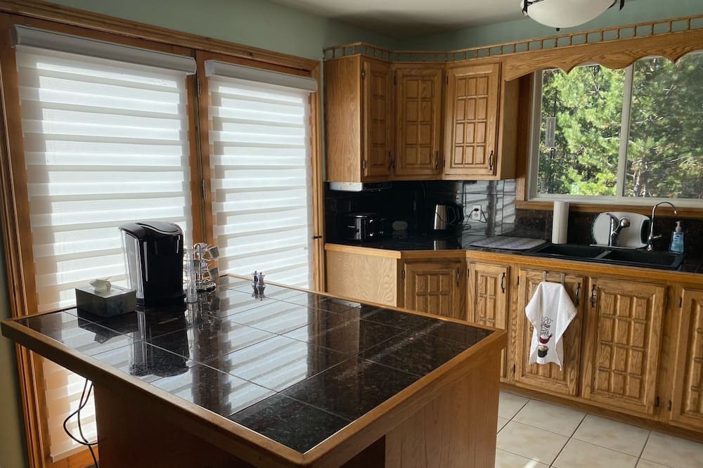 Photo of Kitchen in Iroquois Falls