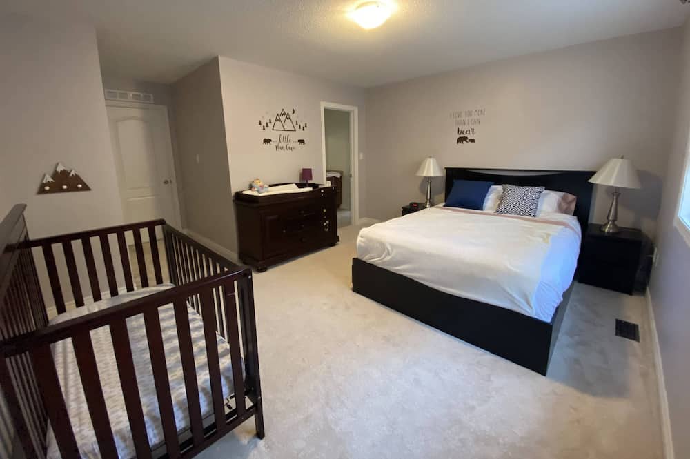 Photo of Bedroom in Bradford West Gwillimbury