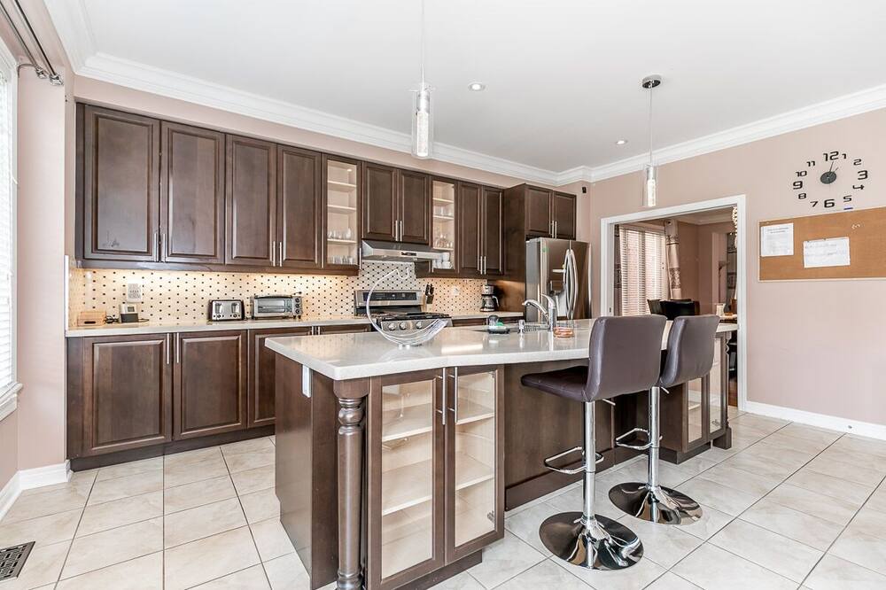 Photo of Kitchen in Bradford West Gwillimbury