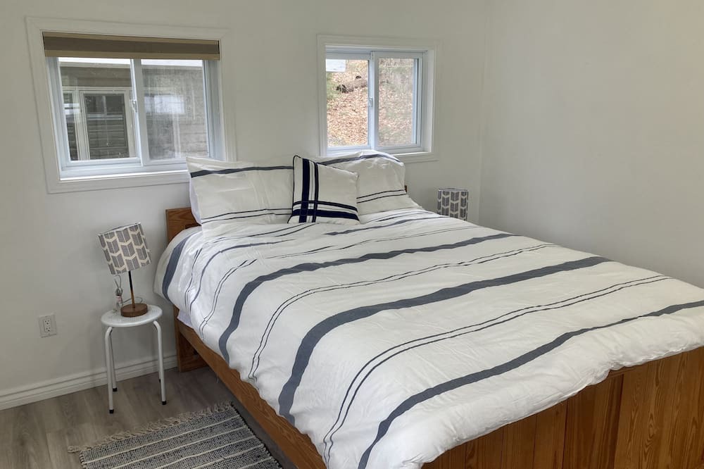 Photo of Bedroom in Perry