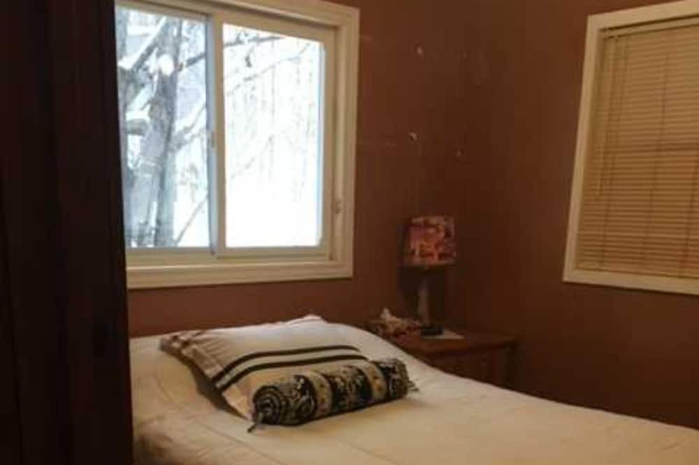 Photo of Bedroom in Manitoulin District