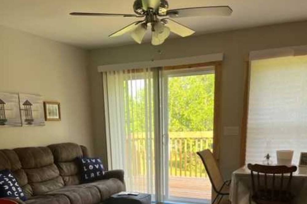 Photo of Livingroom in Manitoulin District