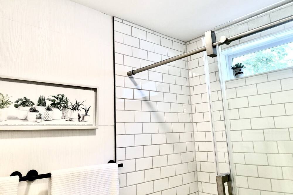 Photo of Bathroom in West Seventh