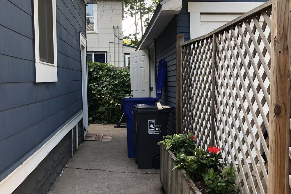Photo of Outdoor in West Seventh