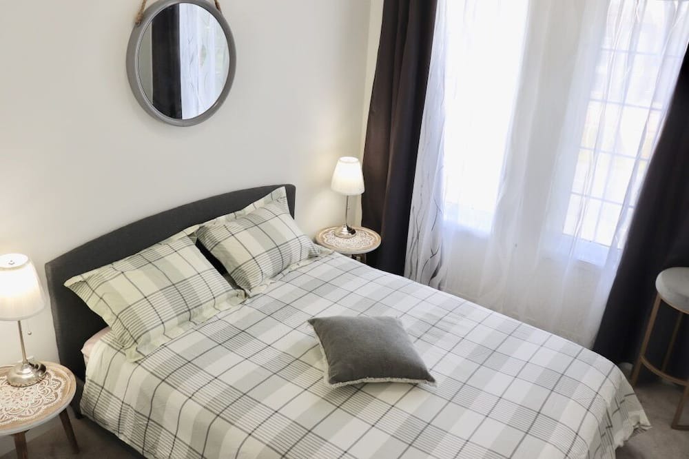 Photo of Bedroom in Newmarket