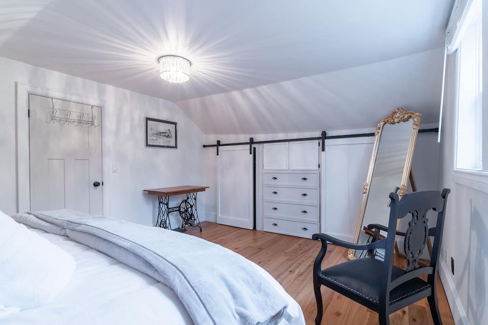 Photo of Bedroom in Elora