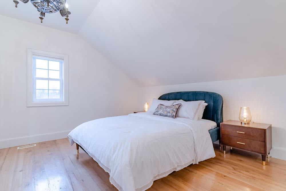 Photo of Bedroom in Elora