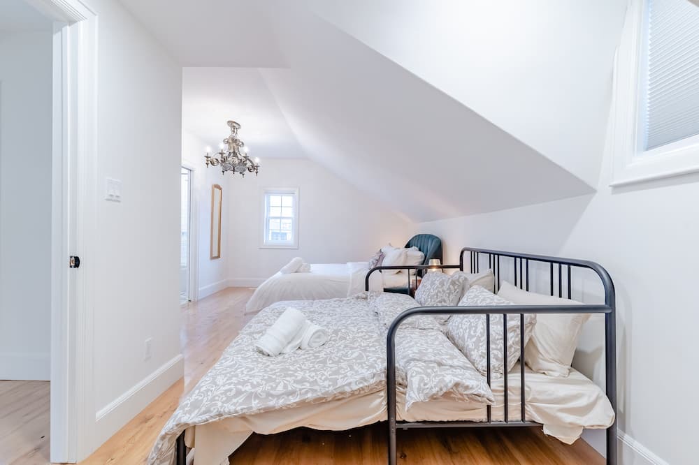 Photo of Bedroom in Elora