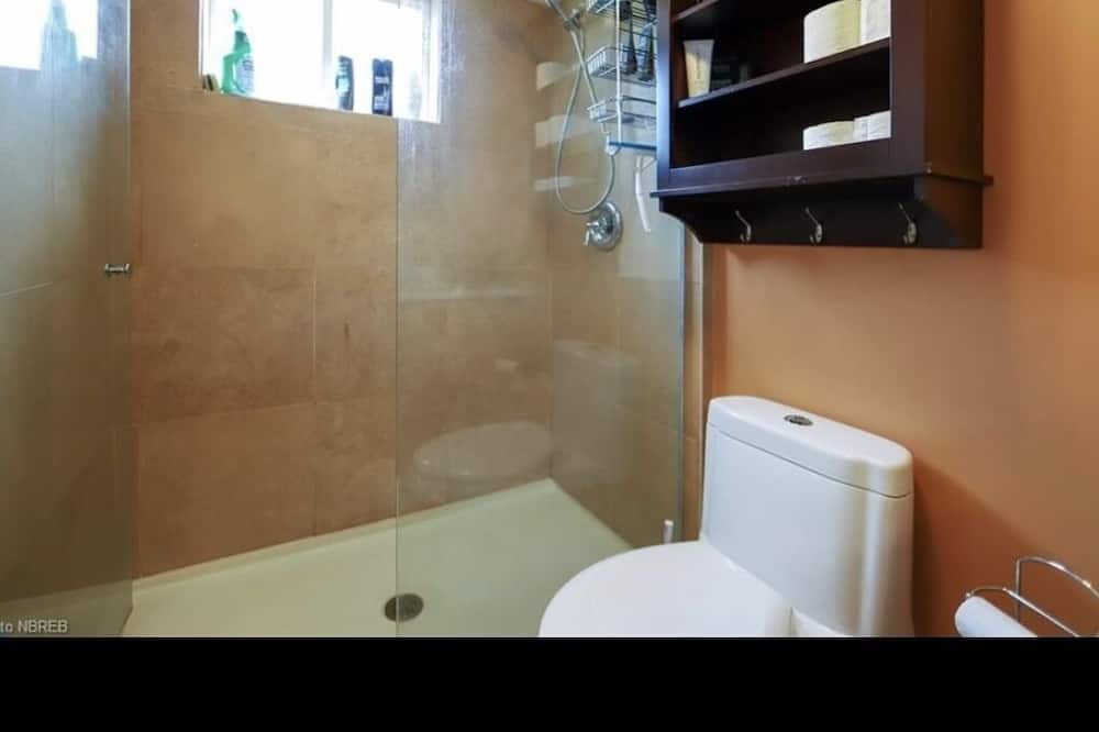 Photo of Bathroom in Temagami