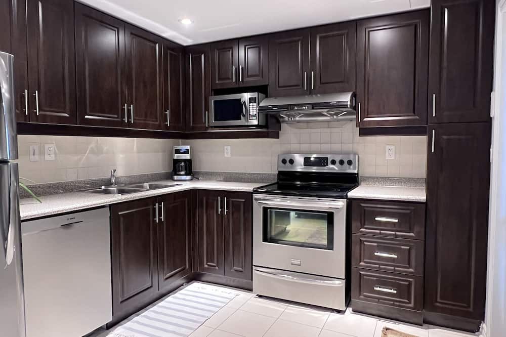 Photo of Kitchen in Meadowvale Village