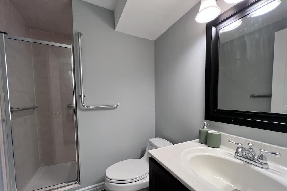 Photo of Bathroom in Meadowvale Village