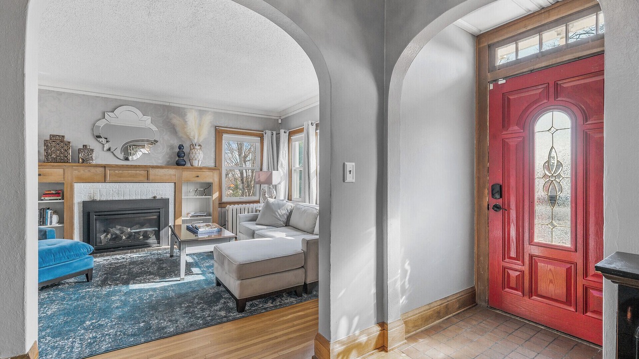 Photo of Livingroom in Southwest Minneapolis